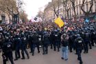 Francie si prožila už deváté kolo stávek a protestů proti důchodové reformě.