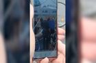 První video z napadení Andreje Babiše. Útočníka vyprovokovaly "nekonečné lži"