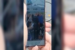 První video z napadení Andreje Babiše. Útočníka vyprovokovaly "nekonečné lži"