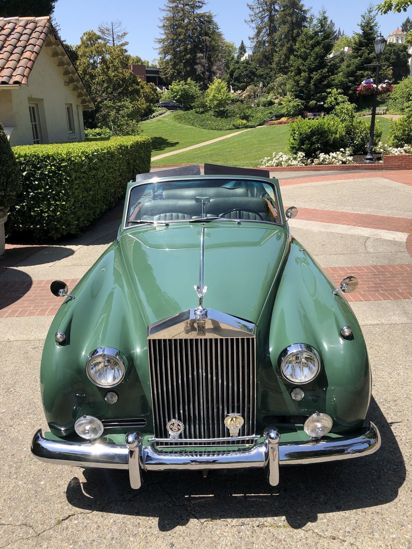 Rolls-Royce Silver Cloud II po Elizabeth Taylor