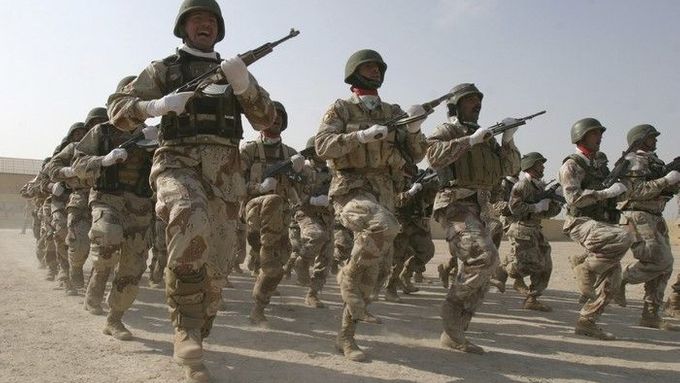 Irácká armáda na jihu Iráku už pomoc Australanů nepotřebuje (ilustrační foto)