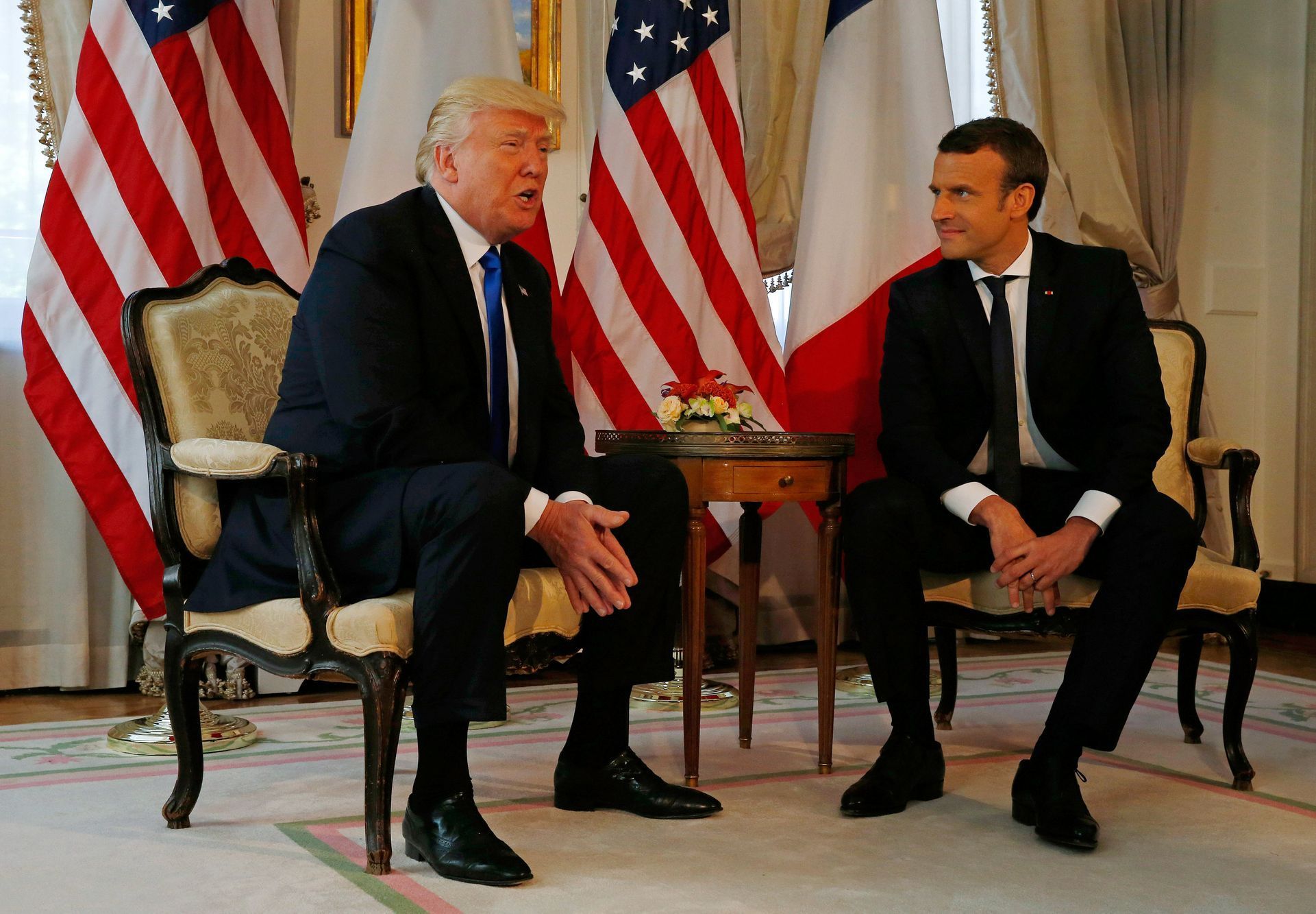 Donald Trump a Emmanuel Macron v Bruselu