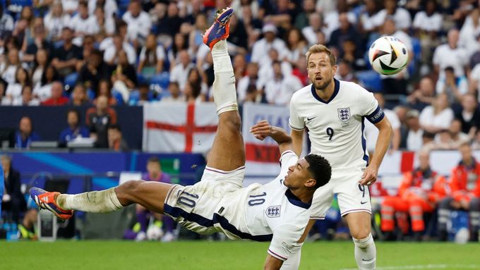 Jude Bellingham dává gól v osmifinále Eura 2024 Anglie - Slovensko