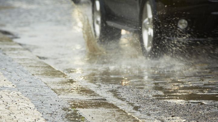 Severovýchod Česka čekají silné srážky. Hrozí i povodně, varují meteorologové