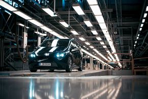 U Saabu mají zase vyrábět auta. Řídili jsme solárního konkurenta elektrického VW