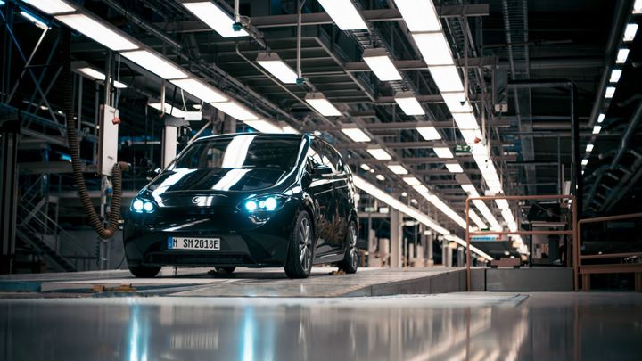 U Saabu mají zase vyrábět auta. Řídili jsme solárního konkurenta elektrického VW