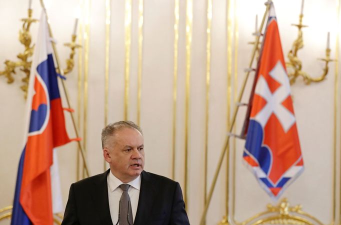 Prezident Andrej Kiska oznámil, že je připraven přijmout Ficovu demisi a Pellegriniho jmenovat novým premiérem.