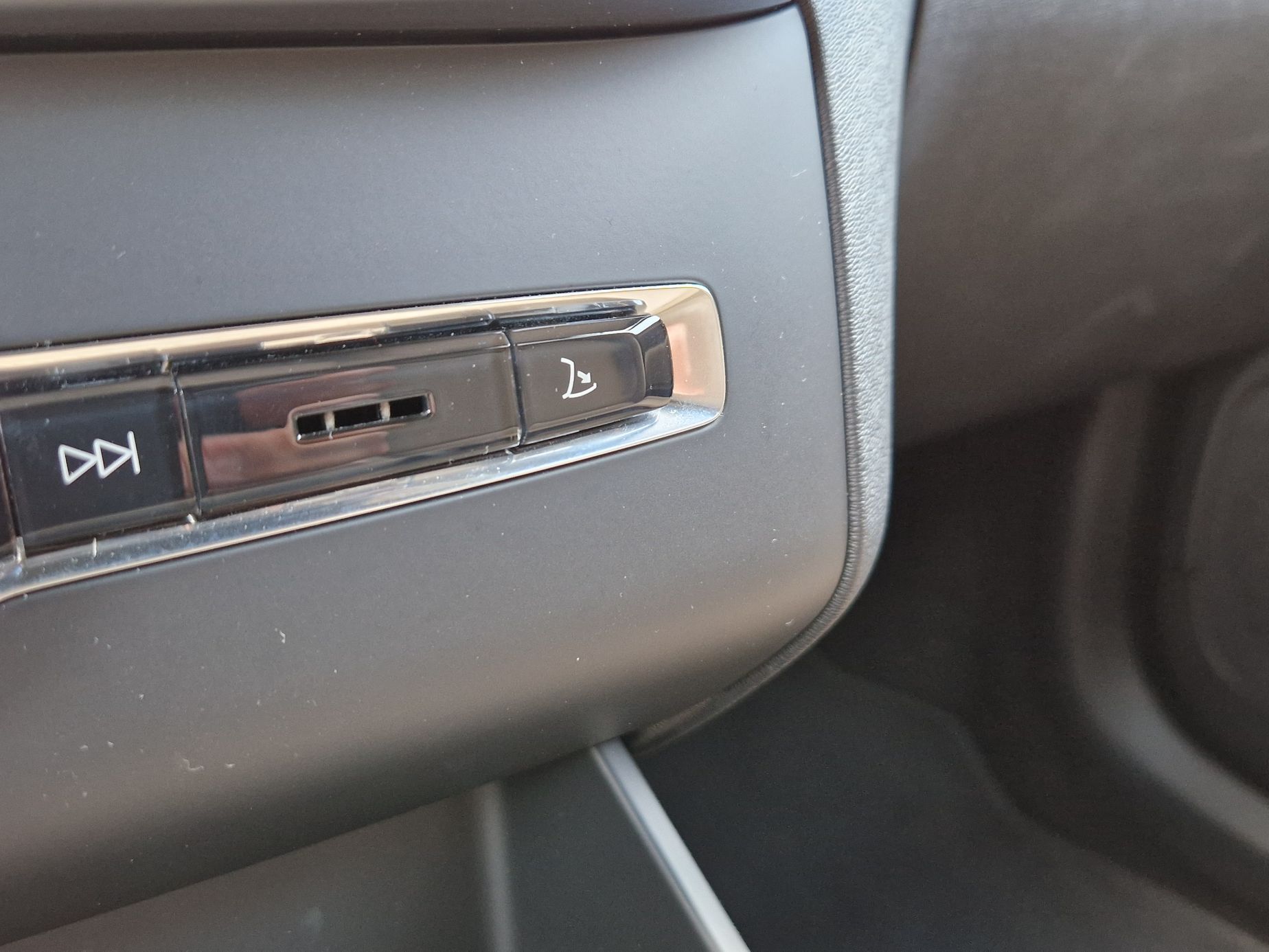 Volvo XC90 T8 AWD