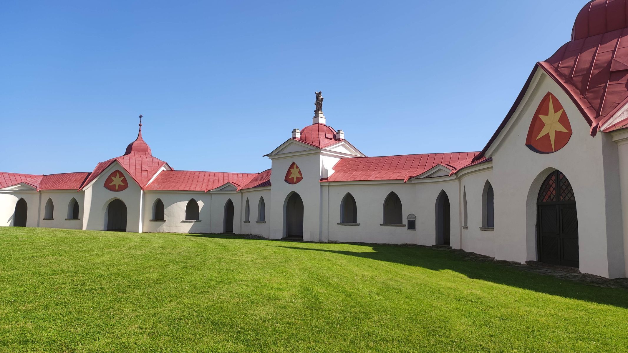 Kostel svatý Jan Nepomucký Zelená hora ambit