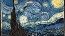 Goghův obraz Hvězdná noc z roku 1889 je známý svou typicky vířící modrou oblohou. Přestože olejomalba zobrazuje noční výjev, umělec ji vytvořil po paměti během dne.