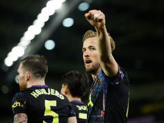 Harry Kane slaví branku Spurs