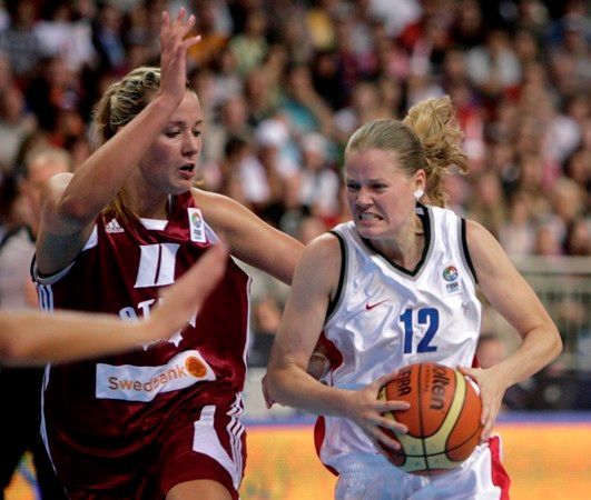 Bednářová Putninaová lotyšsko česko basketbal