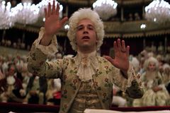 Formanův Amadeus oceněný osmi Oscary se vrátí na filmové plátno s živým orchestrem a sbory