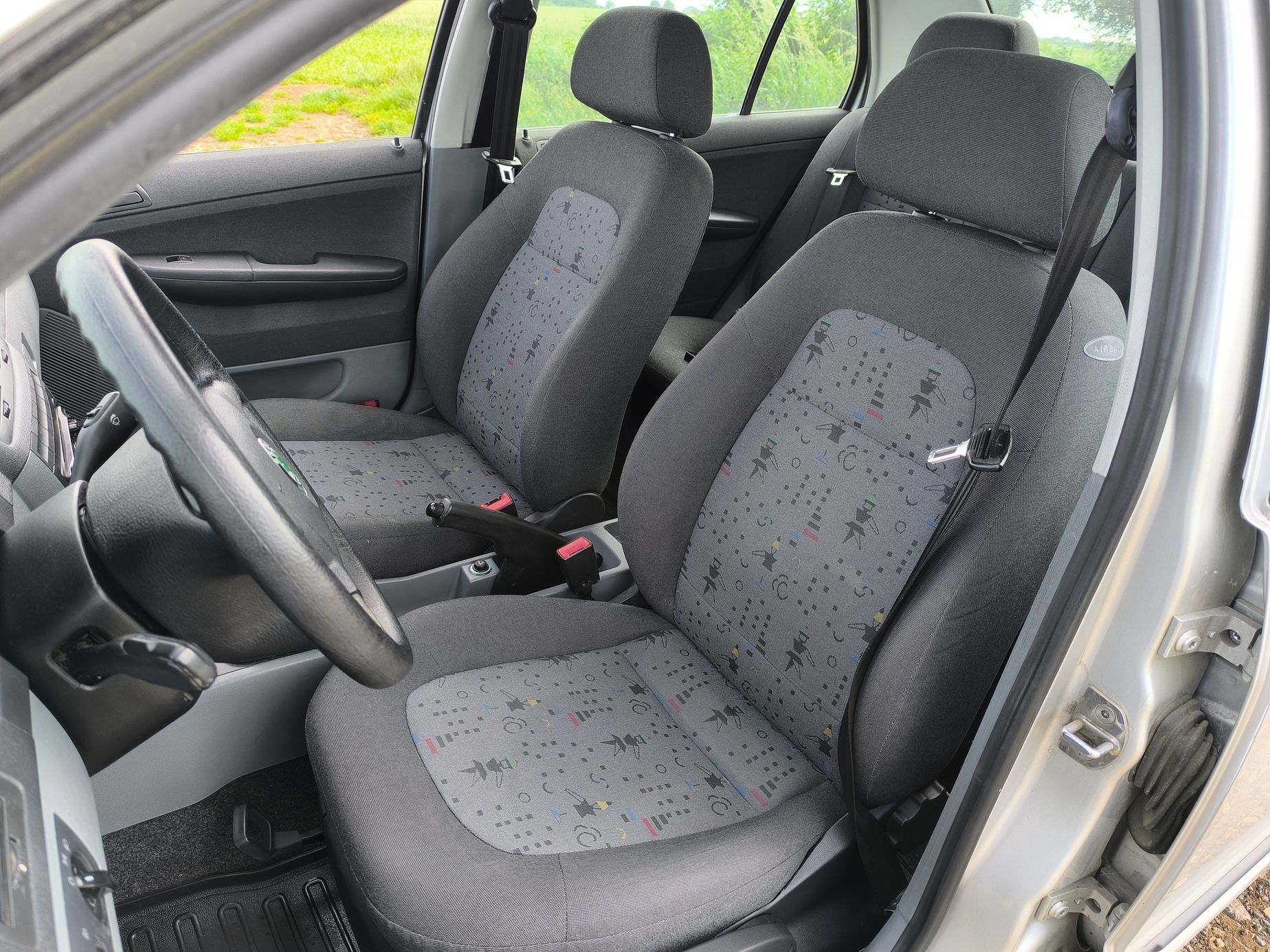 Škoda Fabia 1.2 HTP 2003 bazar