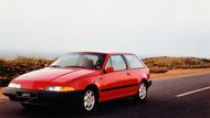 Volvo 480 (1986) - Nápadité a vzhledově svěží severské kupé s "mrkačkami" je v historii značky poměrně unikátním modelem. Stojí proto za pozornost.