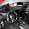 Peugeot 308 GTI - 2 interiér