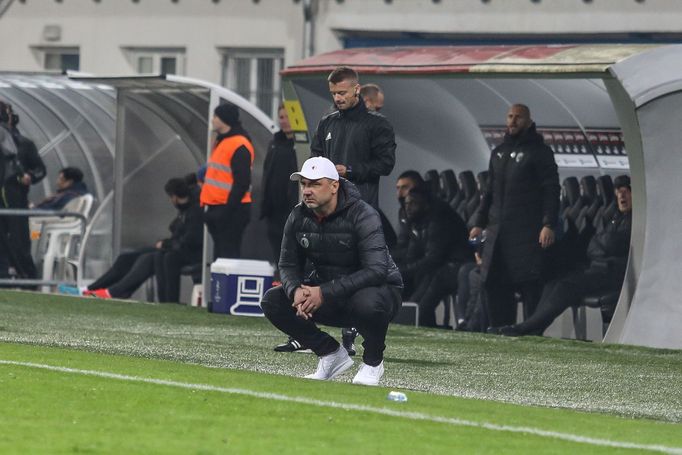 Jindřich Trpišovský v zápase první ligy Plzeň - Slavia.