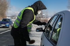 Nová opatření: Vyberte si jedno místo, kde příští tři týdny zůstanete, žádá vláda