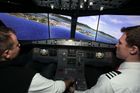 Letadlu s Nečasovou delegací prasklo za letu čelní sklo