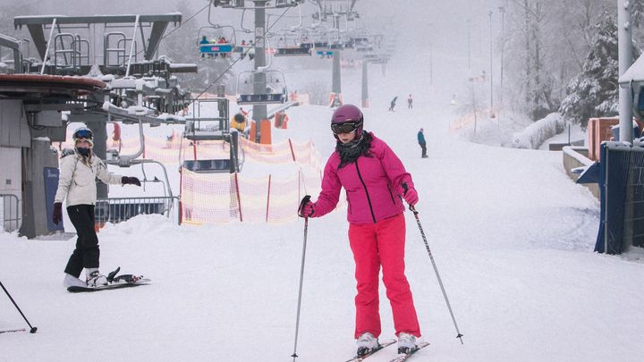 Na horách bude vydatně sněžit, řeky se mohou opět rozvodnit, varují meteorologové