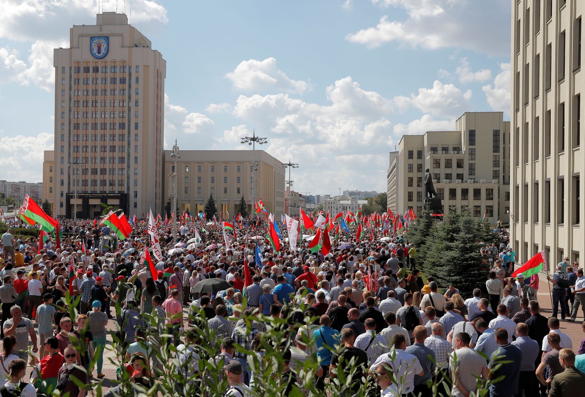 Provládní demonstrace v Minsku
