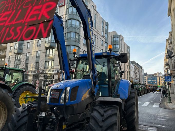 Protesty farmářů v centru Bruselu 1. února 2024.