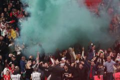 Do Varšavy nesmíte. FIFA trestá maďarské fanoušky za výtržnosti ve Wembley
