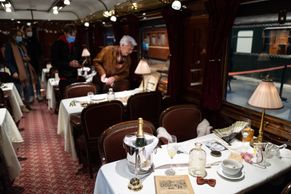 Fotky z vlaku pro boháče. Nahlédněte do originálních vagonů slavného Orient Expresu