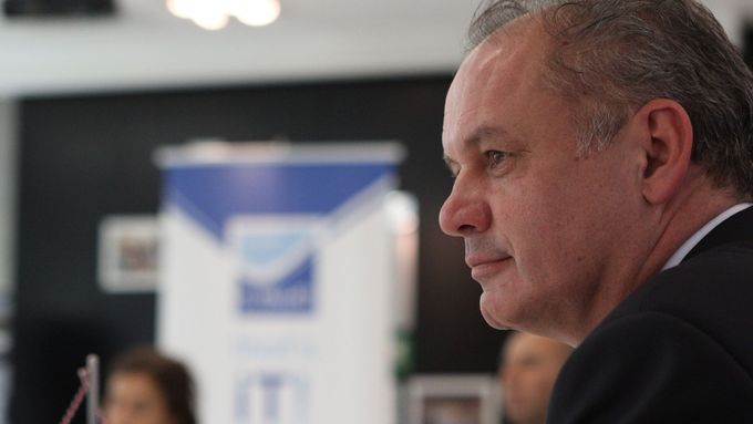 Slovenský exprezident Andrej Kiska popisuje, jak při jednáních s Robertem Firem musel být neustále ve střehu, jestli se na něj nechystá nějaká skrytá finta.