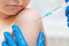 Poslanci odmítli odškodnění za následky povinného očkování