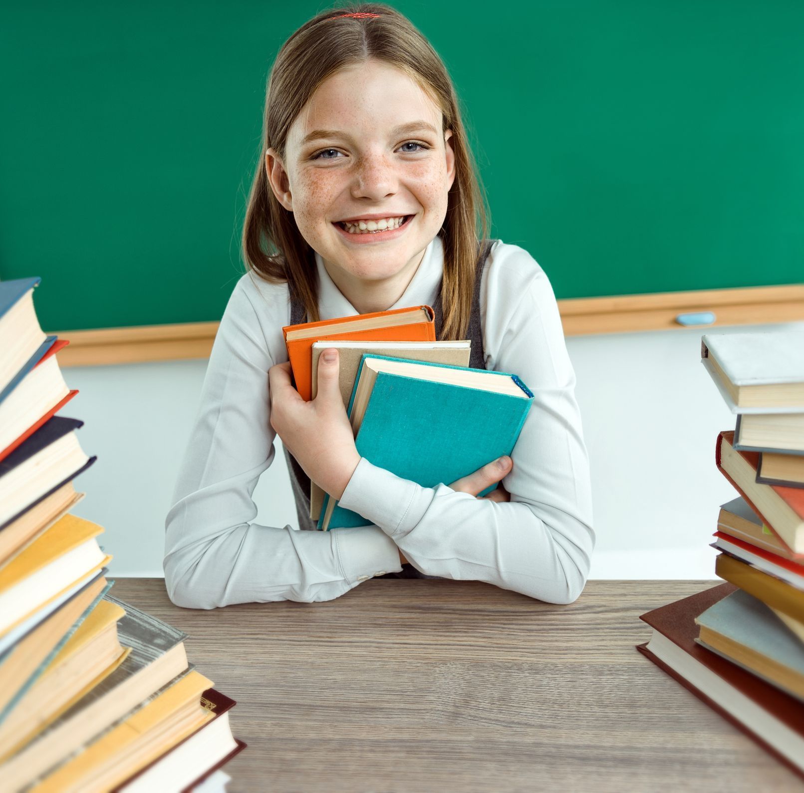 Škola - třída - žák - žáci - čtení - knihy
