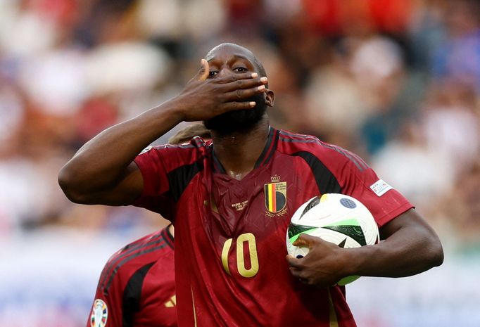 Soccer Football - Euro 2024 - Group E - Belgium v Slovakia - Frankfurt Arena, Frankfurt, Germany - June 17, 2024 Belgium's Romelu Lukaku celebrates scoring a goal that wa