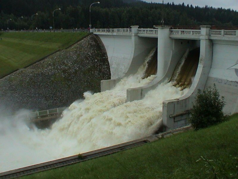 Jak se stavěla přehrada Lipno