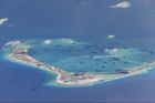 Sporné území Spratlyho ostrovů v Jihočínském moři