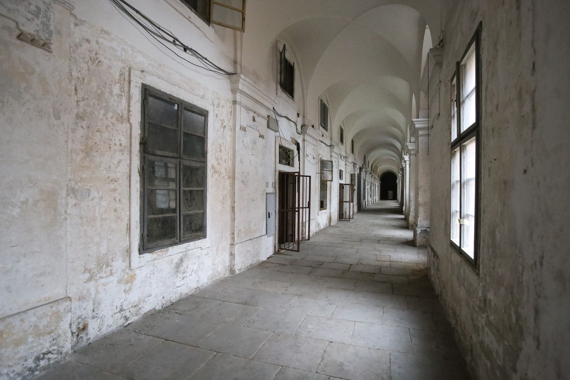 Premiér Andrej Babiš a ministr kultury Ilja Šmíd na inspekční prohlídce Národního muzea, Státní opery, Nové scény Národního divadla a Národní galerie