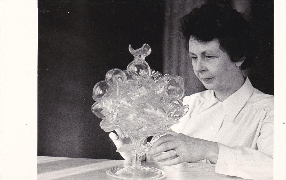 Vystavil Mrak, a pak nesměl tvořit. Figurka sklářské ikony Roubíčka je ...