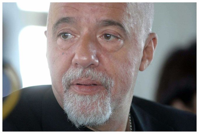 Paulo Coelho.