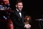 Hvězdný Messi vylepšil vlastní rekord. Posedmé vyhrál Zlatý míč