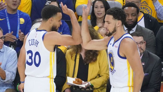 Stephen Curry a Clay Thompson v play off 2019