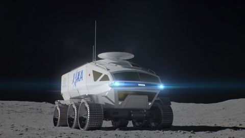 Toyota vyvíjí lunární vozidlo. Má dojezd 10 000 kilometrů