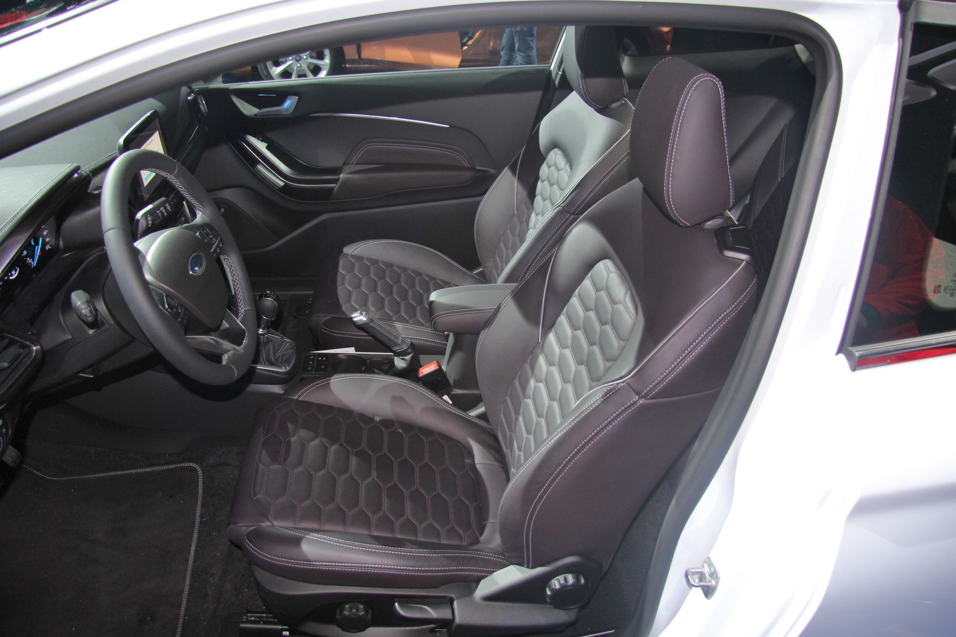 Ford Fiesta 2017 - 5 Vignale sedadla