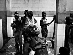 World press photo - 2. místo v kategorii Daily Life Singles. Autor: Marcus Bleasdale. Děti ulice v Konžské dem. rep.