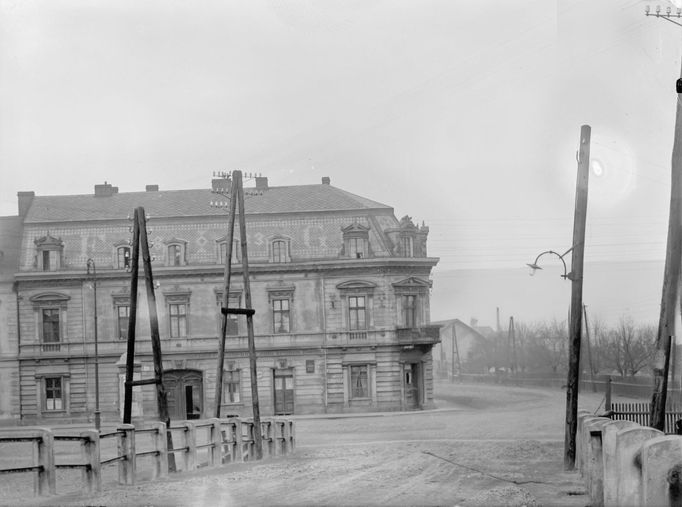 Ukázka z výstavy "Panoráma starého Mostecka", kterou až do konce března roku 2022 veřejnosti prezentuje Oblastní muzeum a galerie v Mostě.