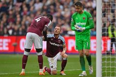 West Ham sahal po senzaci, ale Coufal vlastním gólem "zařídil" proti Citizens remízu