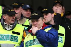 Policisté budou demonstrovat za vyšší platy