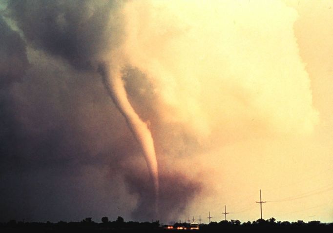 The first tornado captured by the NSSL doppler radar and NSSL chase personnel. The tornado is here in its early stage of formation. Union City, Oklahoma. May 24, 1973. Credit: NOAA Photo Library, NOAA Central Library; OAR/ERL/National Severe Storms Laboratory (NSSL).