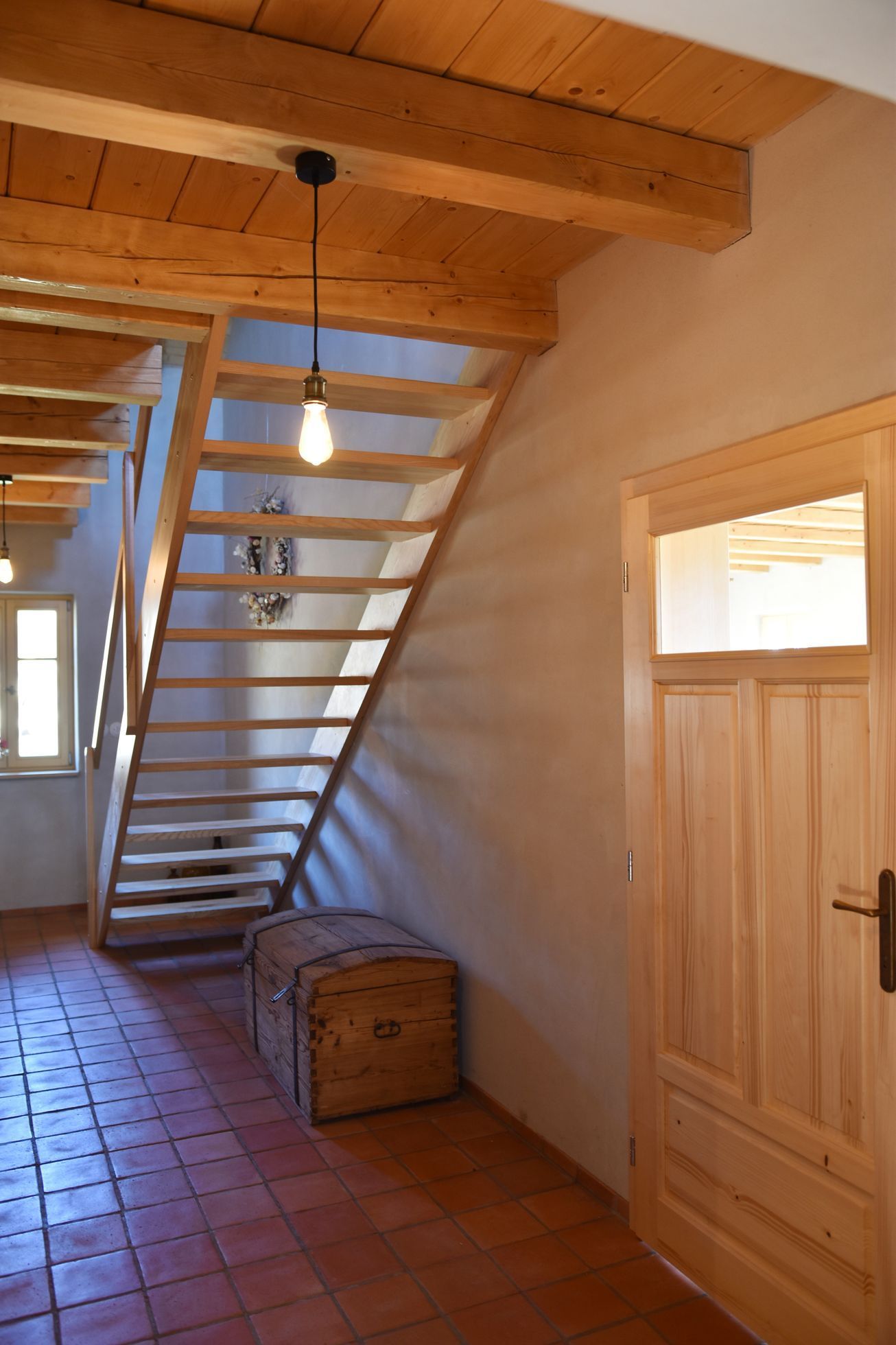 domeček na kopci, dům, rekonstrukce, zahrada, příběh