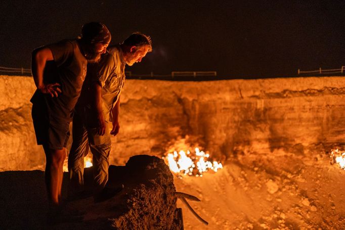 "Turkmenistán, stát, který by byl skvělou parodií, kdyby nebyl skutečný." Dan Přibáň píše z cest do žlutou žábou.