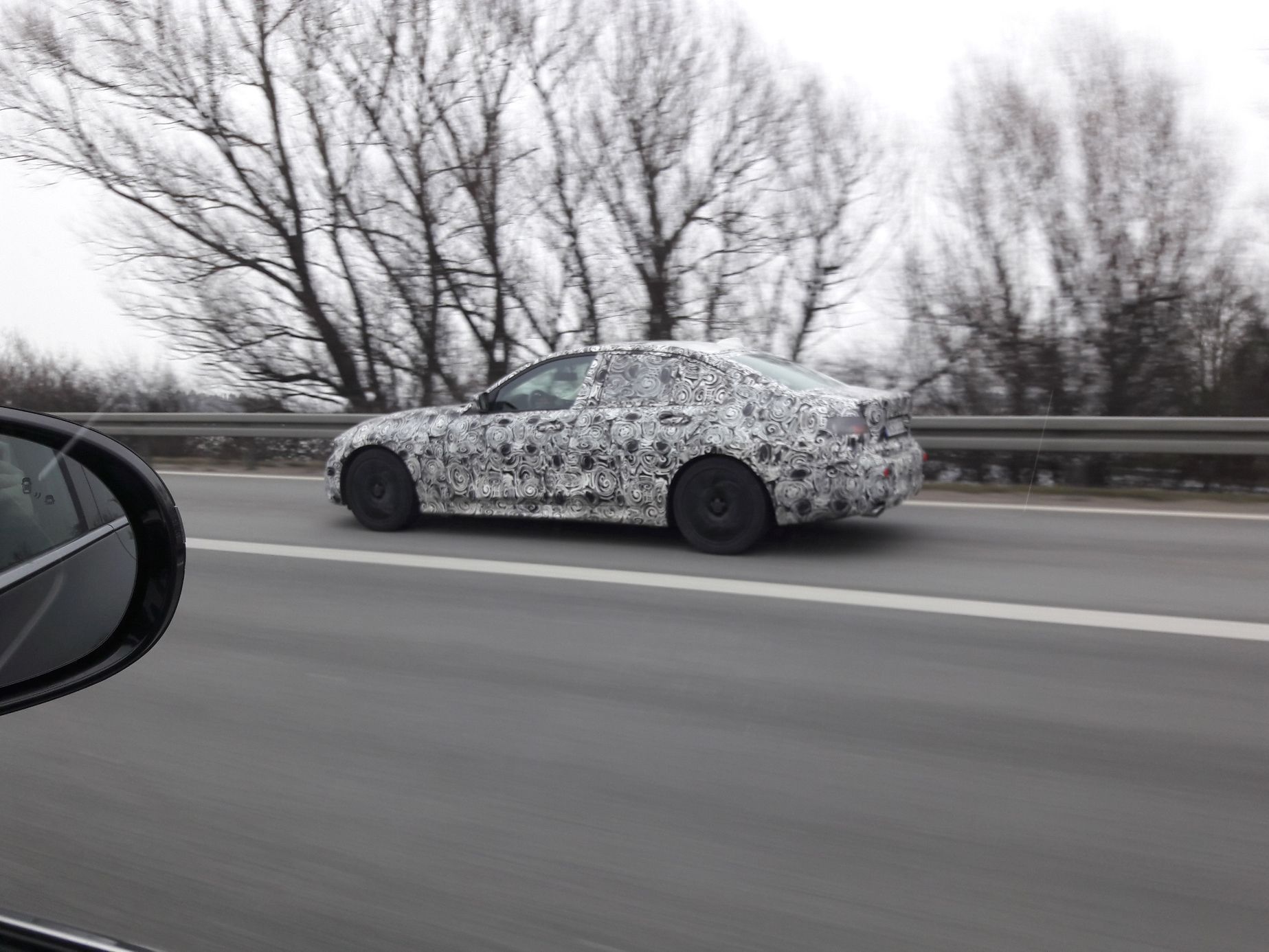 špionážní fotky nových vozů BMW