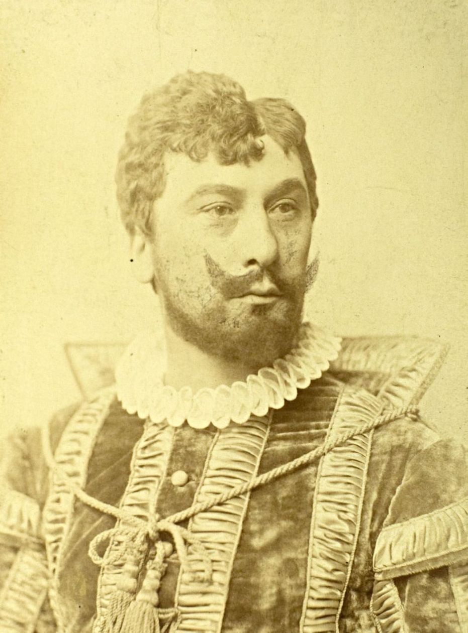 Portrétní fotografie Vladislava Florjanského v roli.
